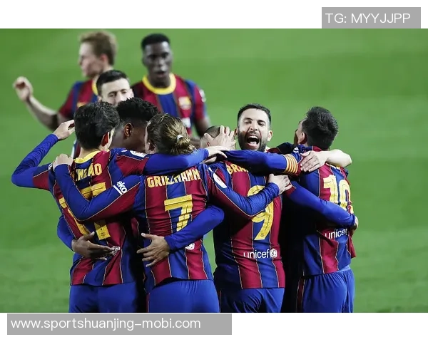 拉波尔塔宣布诺坎普第三层看台下赛季初将可容纳27000名球迷